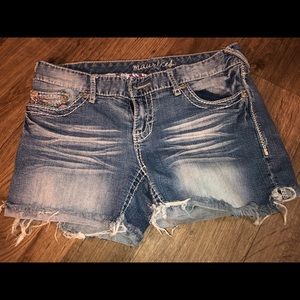 maurice’s denim shorts💋